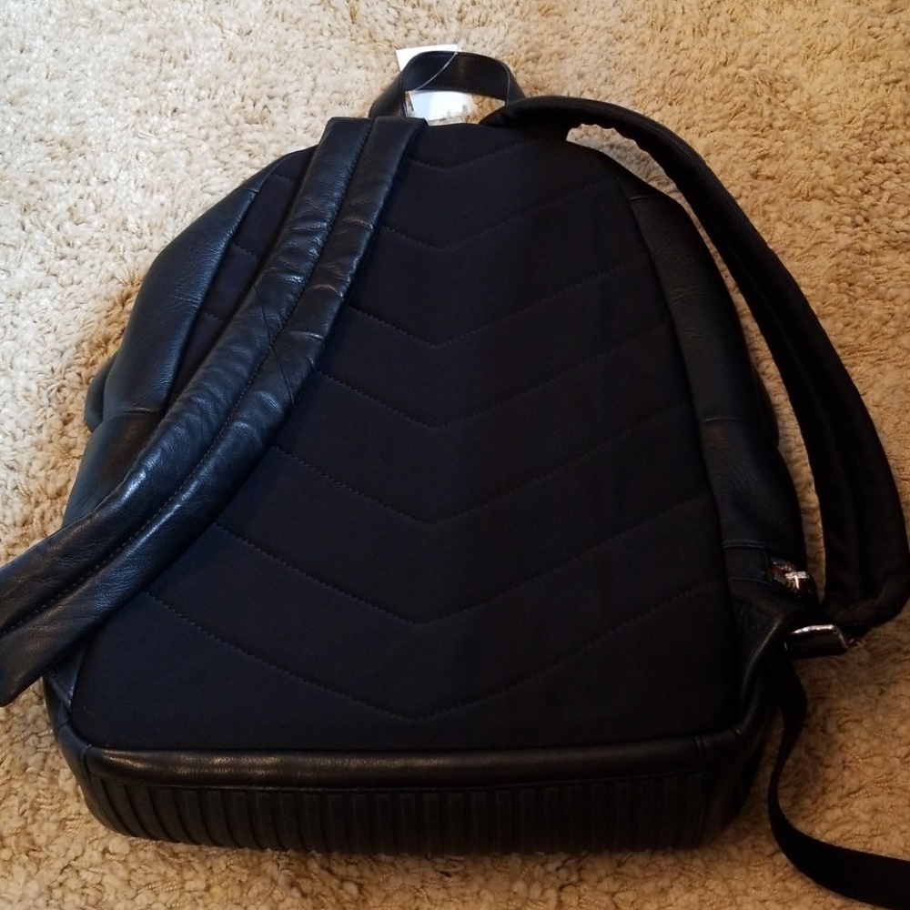 π₯π₯π₯HOT PICKπ₯π₯π₯π₯Diesel leather backpack - Picture 6 of 8